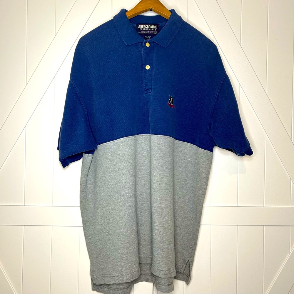 Vintage Abercrombie Men’s Navy and Gray‎ Polo Size Large.